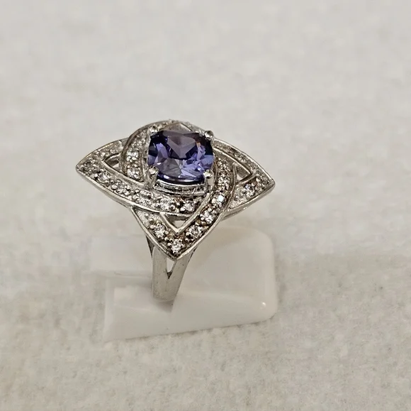 Victoria Wieck Tanzanite & Diamond Simulant Sterling Silver Ring Size 5! - Picture 6 of 15